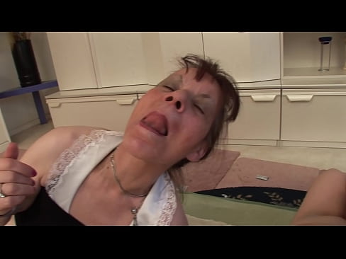 ❤️ Due nonne e un nonno fanno una cosa a tre ️ Video di sesso al it.chengchengsm4.top ❌